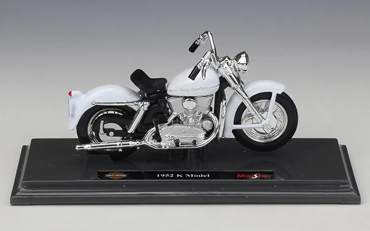 1:18 Harley-Davidson 1952 K Model Motorcycle Model