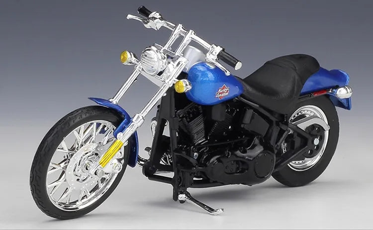 1:18 Harley-Davidson 2002 FXSTB Night Traink Motorcycle Model