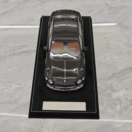 Henson & Heaven Bentley 2024 Flying Spur Black 1:18 – Sammelobjekt-Resin-Modellharz