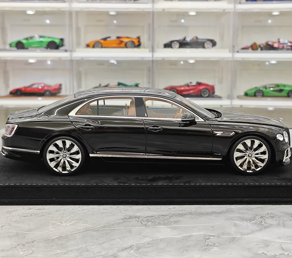 Henson & Heaven Bentley 2024 Flying Spur zwart 1:18 – Collectible resin Model resin