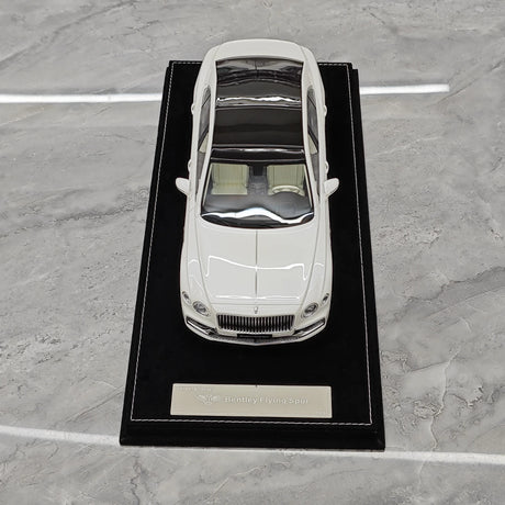 Henson & Heaven Bentley 2024 Flying Spur White 1:18 – Collectible Resin Model Resin