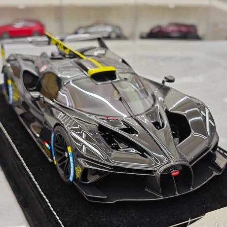 Henson & Heaven Bugatti 2021 Bolide Black 1:18 – Collectible Resin Model Resin