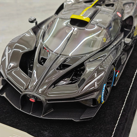 Henson & Heaven Bugatti 2021 Bolide Black 1:18 – Collectible Resin Model Resin