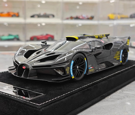 Henson & Heaven Bugatti 2021 Bolide Black 1:18 – Collectible Resin Model Resin