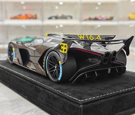 Henson & Heaven Bugatti 2021 Bolide Black 1:18 – Collectible Resin Model Resin