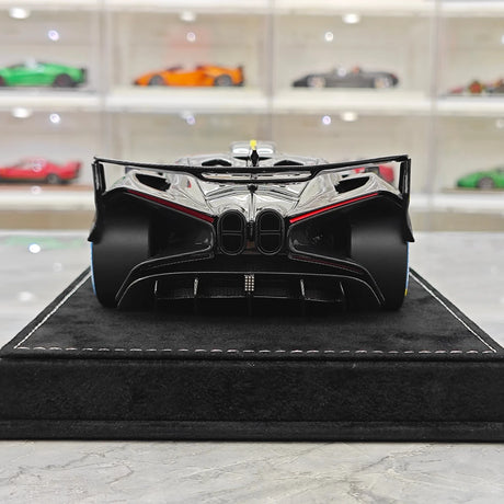 Henson & Heaven Bugatti 2021 Bolide Black 1:18 – Collectible Resin Model Resin
