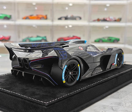 Henson & Heaven Bugatti 2021 Bolide Blue 1:18 – Collectible Resin Model Resin