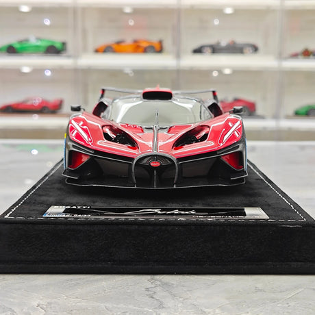 Henson & Heaven Bugatti 2021 Bolide Red 1:18 – Collectible Resin Model Resin