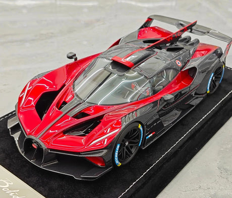 Henson & Heaven Bugatti 2021 Bolide Red 1:18 – Collectible Resin Model Resin