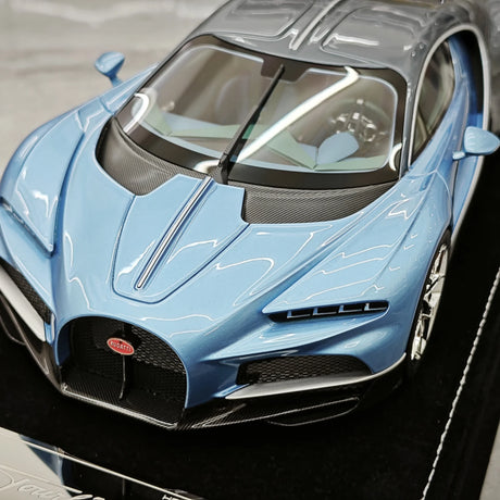 Henson & Heaven Bugatti 2026 Tourbillon Blue 1:18 – Collectible Resin Model Resin