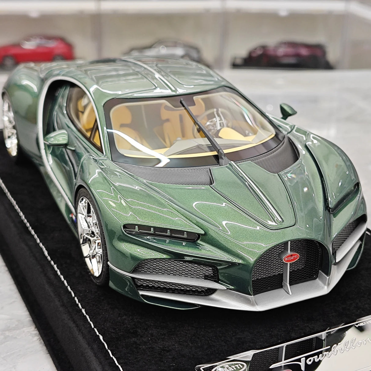 Henson & Heaven Bugatti 2026 Tourbillon Green 1:18 – Resina da collezione per modelli di resina