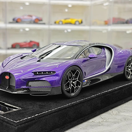 Henson & Heaven Bugatti 2026 Tourbillon Purple 1:18 – Resina da collezione per modelli in resina