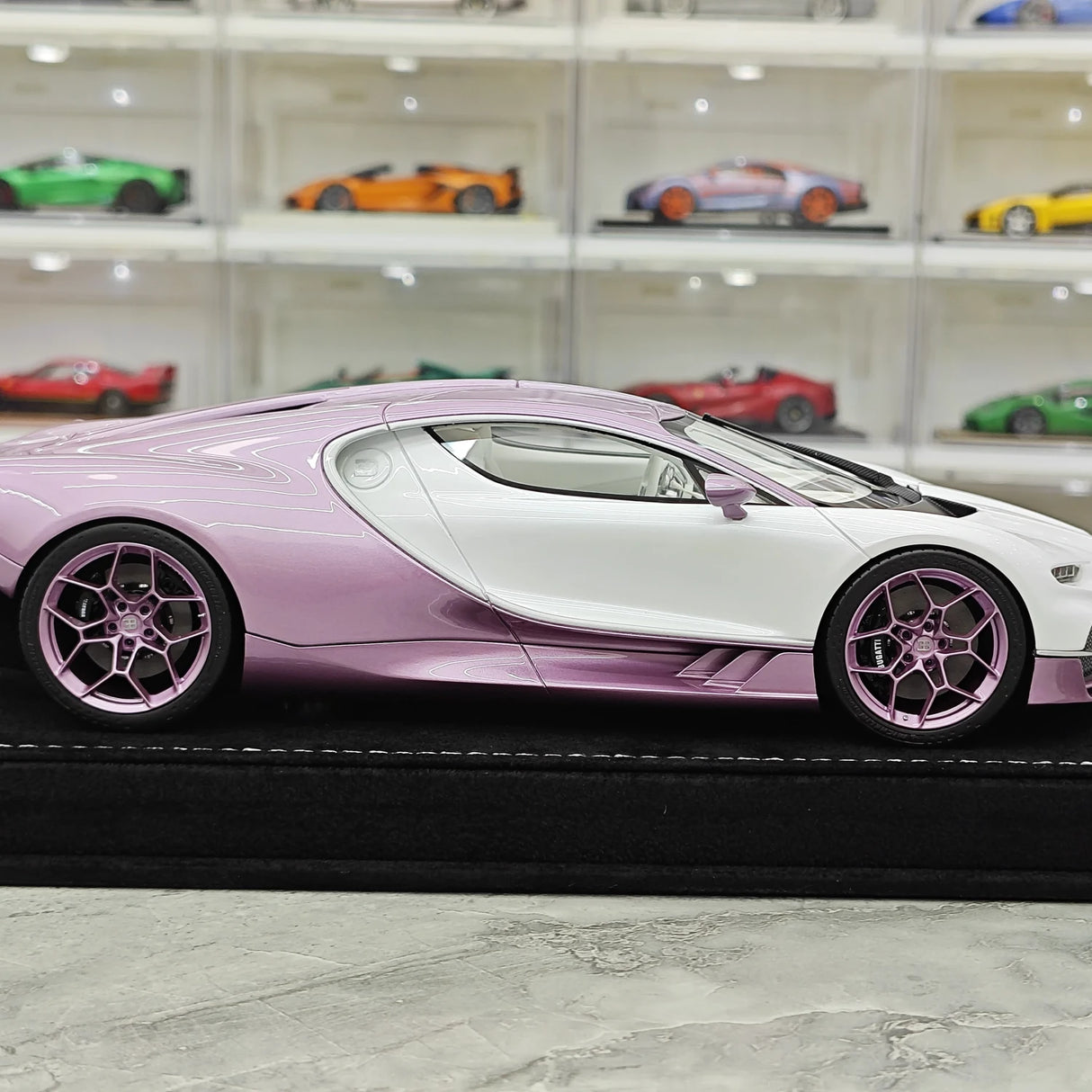 Henson & Heaven Bugatti 2026 Tourbillon White and Pink 1:18 – Collectible Resin Model Resin