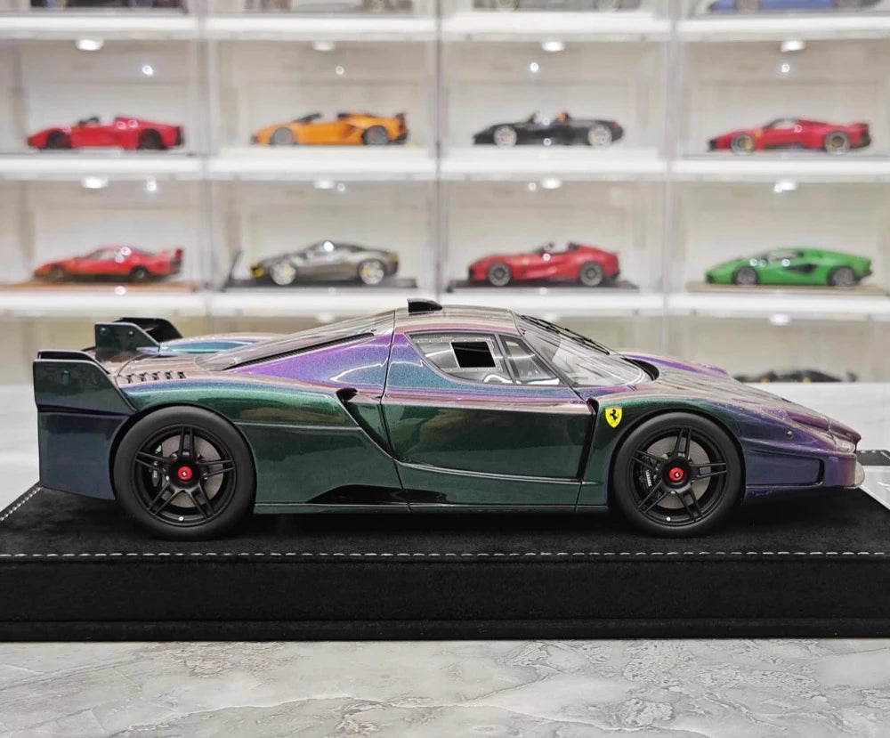 [Henson & Heaven] 1:18 Ferrari 2005 FXX Gradient Model Car Resin