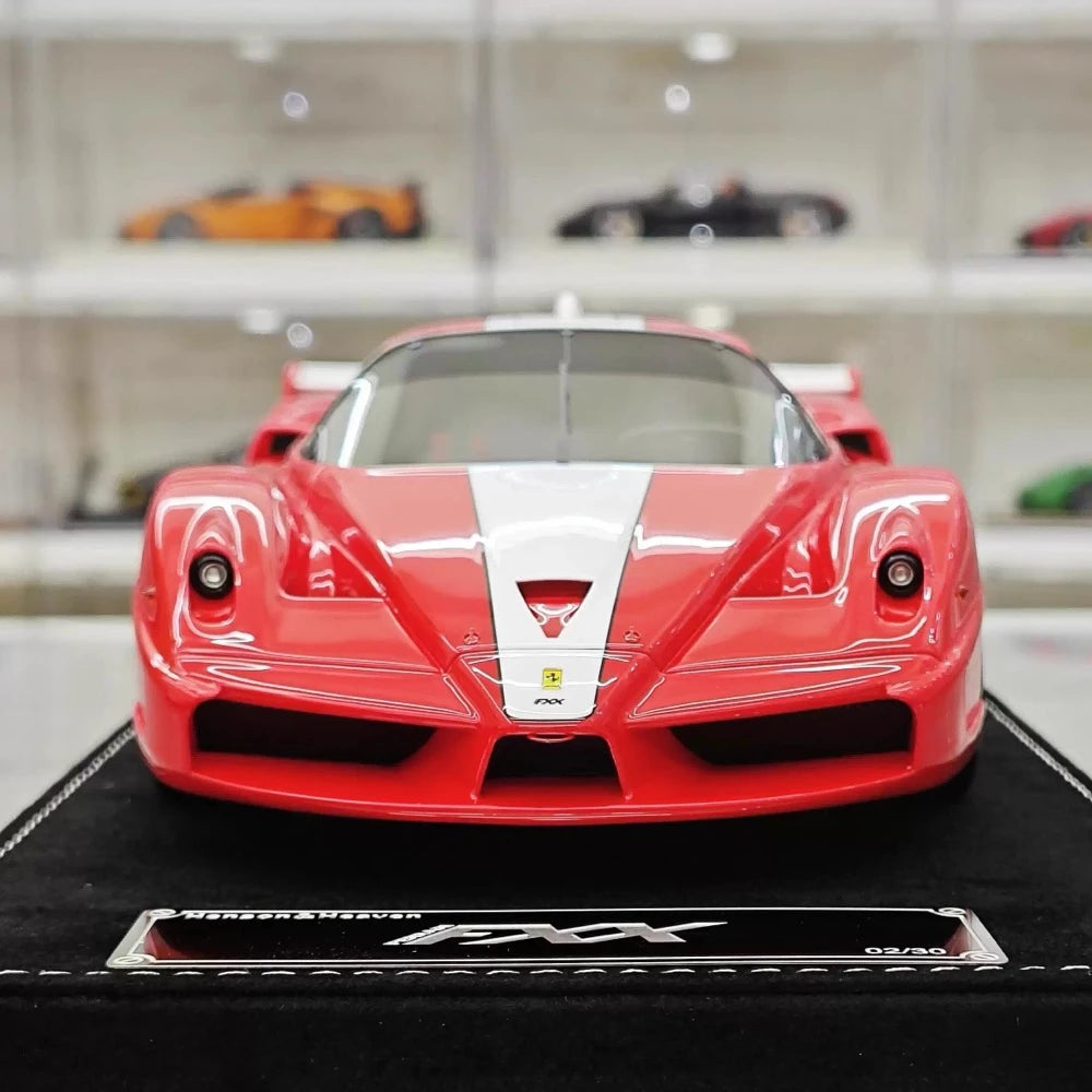 [Henson & Heaven] 1:18 Ferrari 2005 FXX レッド モデルカー レジン