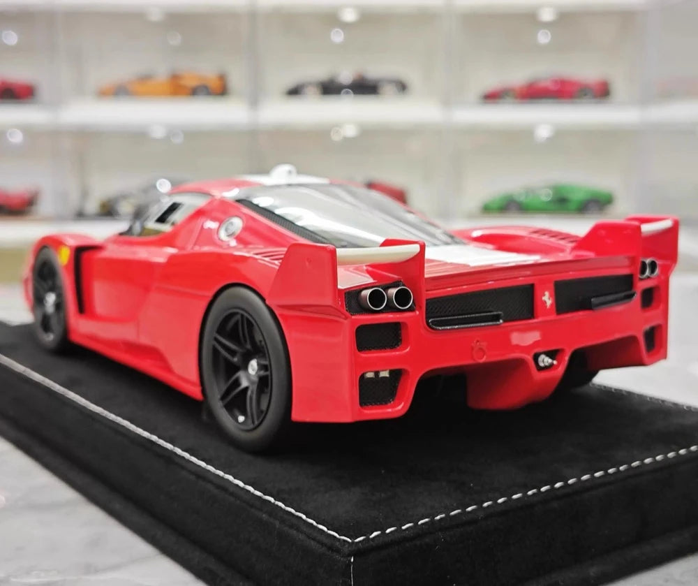 [Henson & Heaven] 1:18 Ferrari 2005 FXX レッド モデルカー レジン