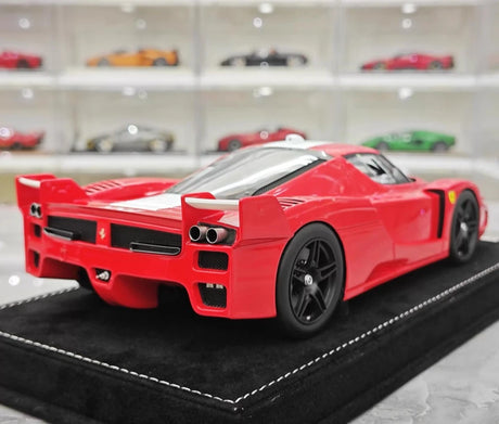 [Henson & Heaven] 1:18 Ferrari 2005 FXX Red Model Car Resin