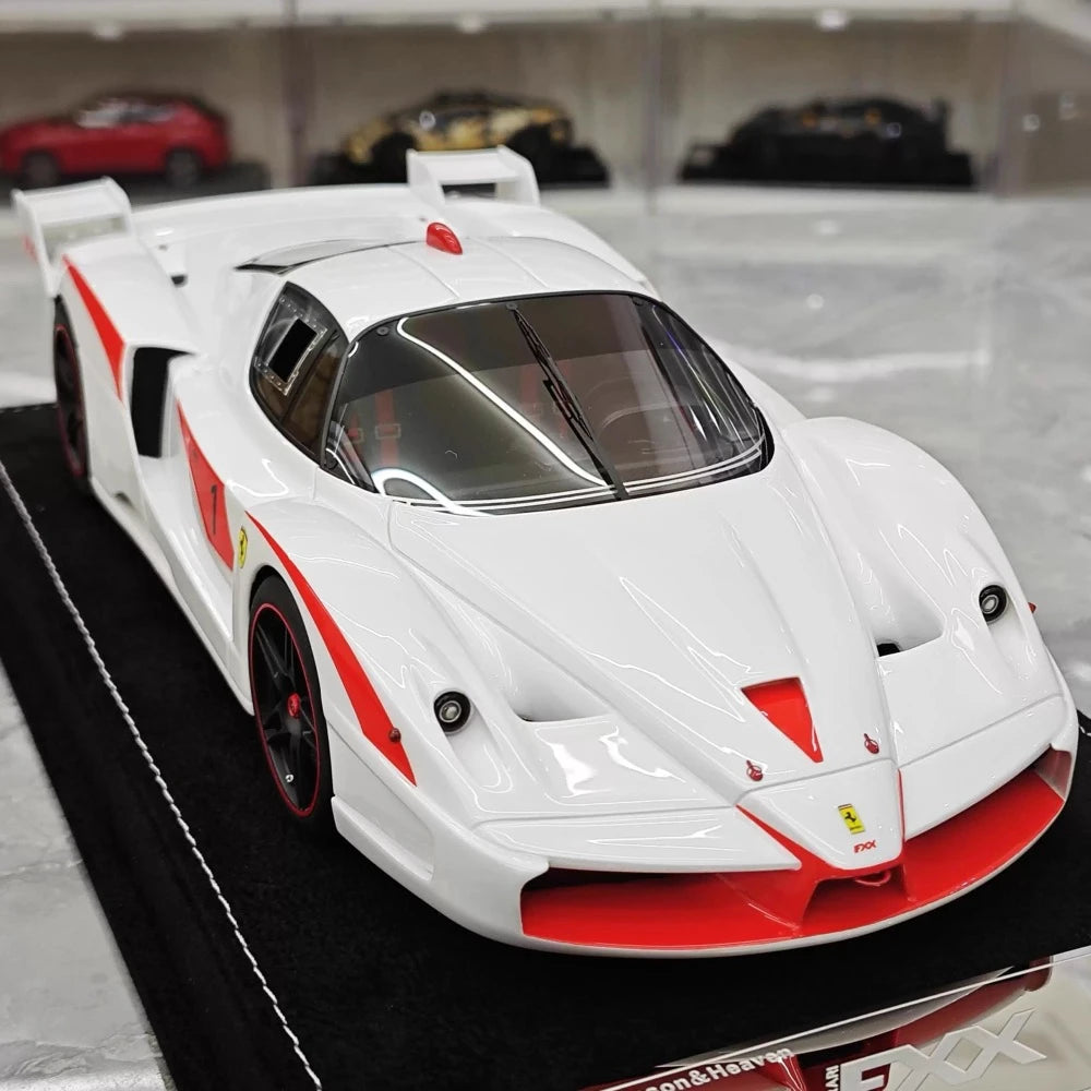 [Henson & Heaven] 1:18 Ferrari 2005 FXX White Model Car Resin