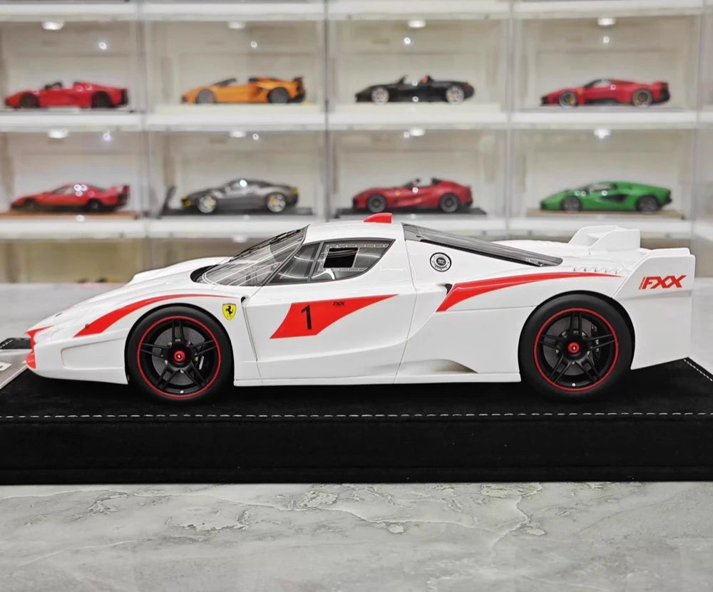 [Henson & Heaven] 1:18 Ferrari 2005 FXX White Model Car Resin