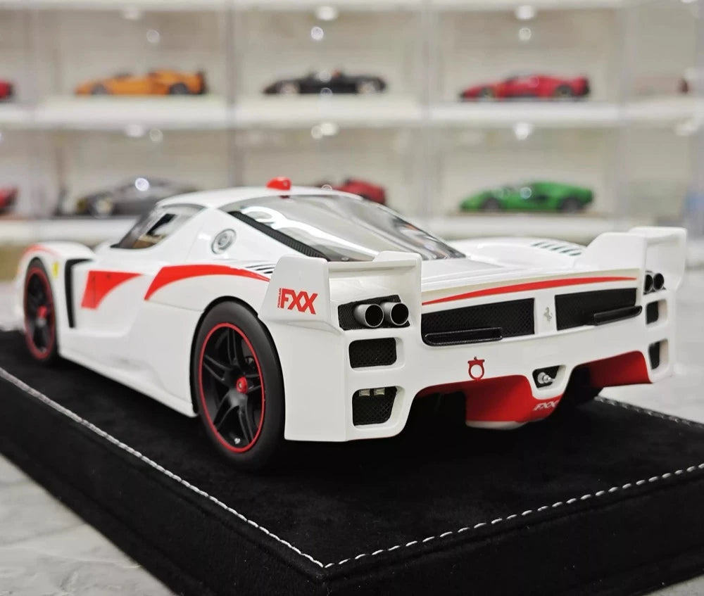 [Henson & Heaven] 1:18 Ferrari 2005 FXX White Model Car Resin