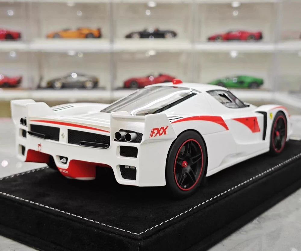 [Henson & Heaven] 1:18 Ferrari 2005 FXX White Model Car Resin