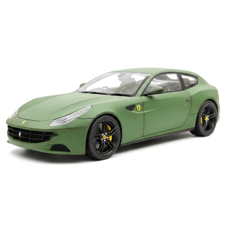 [Henson & Heaven] 1:18 Ferrari 2011 FF grön modellbil harts