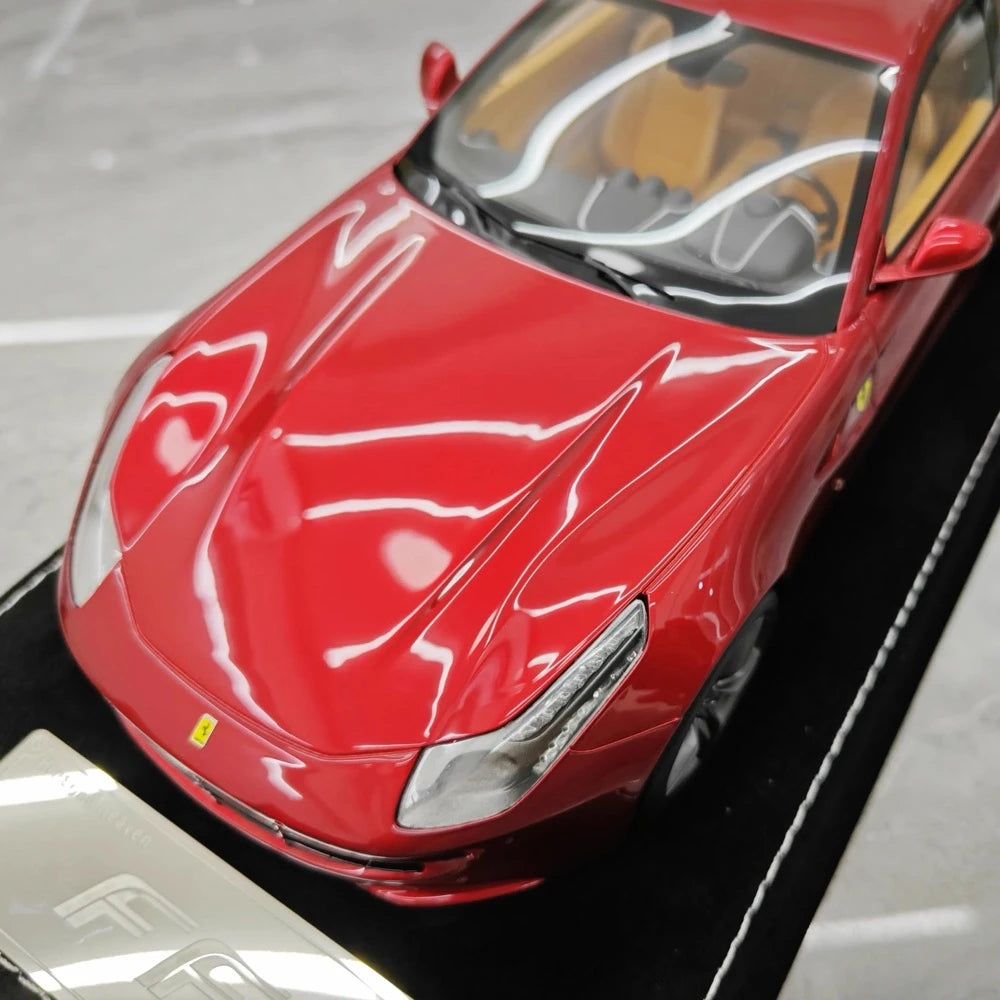 [Henson & Heaven] 1:18 Ferrari 2011 FF Magenta Model Car Resin