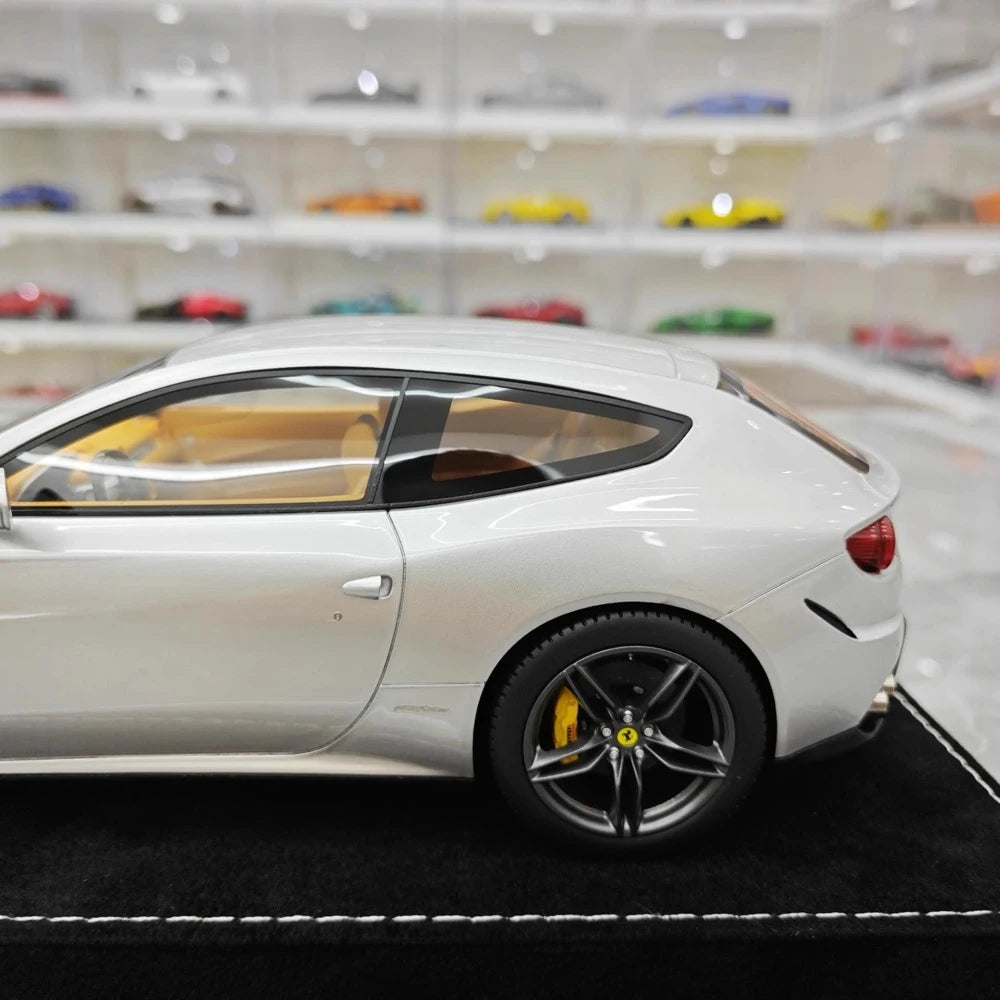 [Henson & Heaven] 1:18 Ferrari 2011 FF Silver Model Car Resin