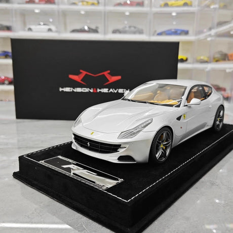 [Henson & Heaven] 1:18 Ferrari 2011 FF silver modellbil harts