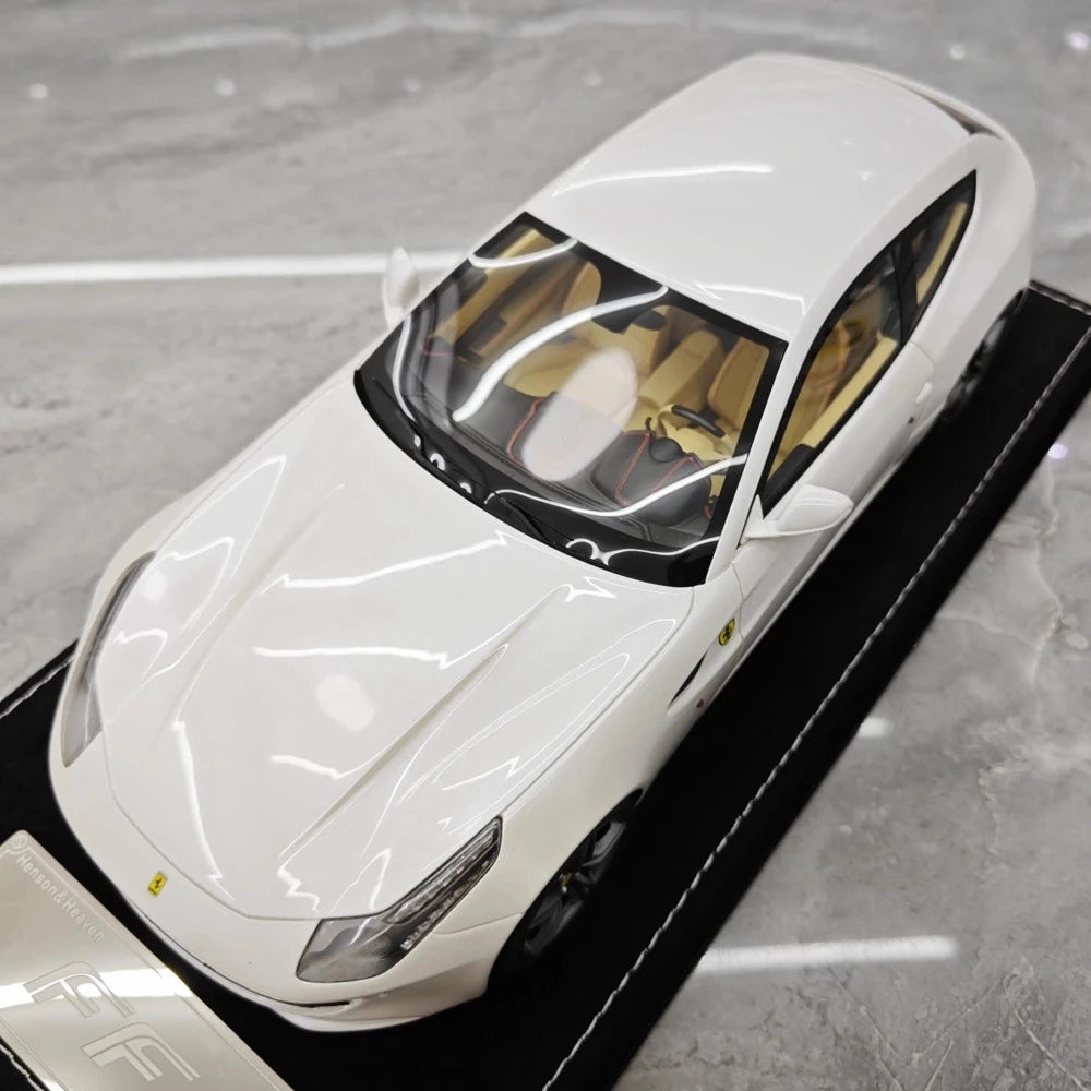 [Henson & Heaven] 1:18 Ferrari 2011 FF White Model Car Resin