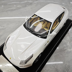 [Henson & Heaven] 1:18 Ferrari 2011 FF White Model Car Resin