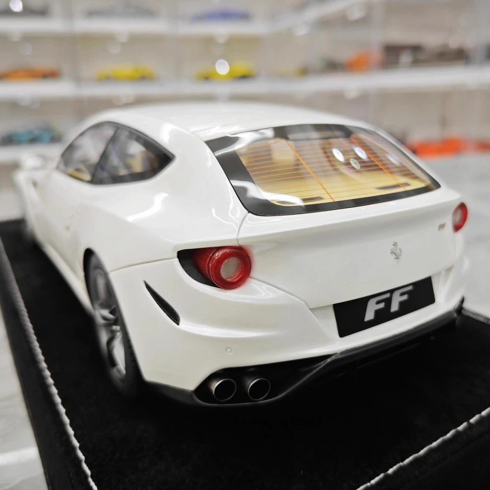 [Henson & Heaven] 1:18 Ferrari 2011 FF White Model Car Resin