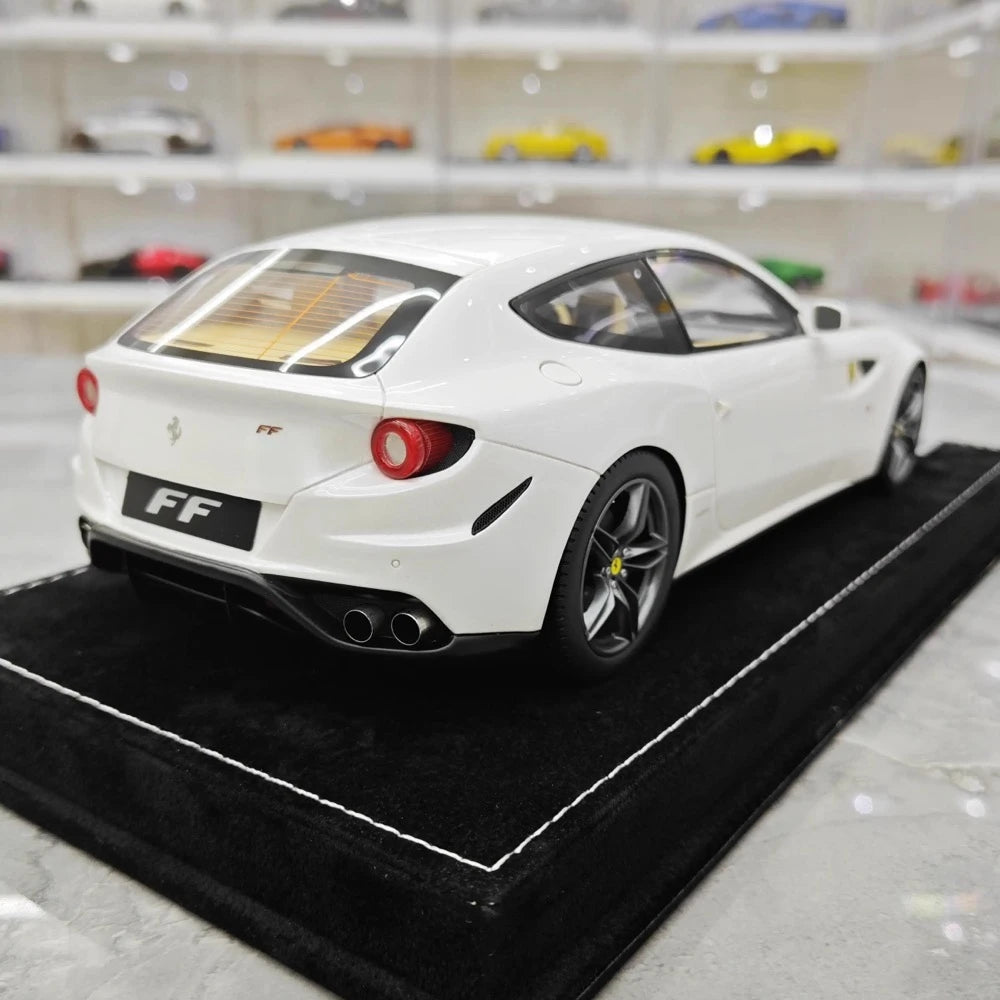 [Henson & Heaven] 1:18 Ferrari 2011 FF White Model Car Resin