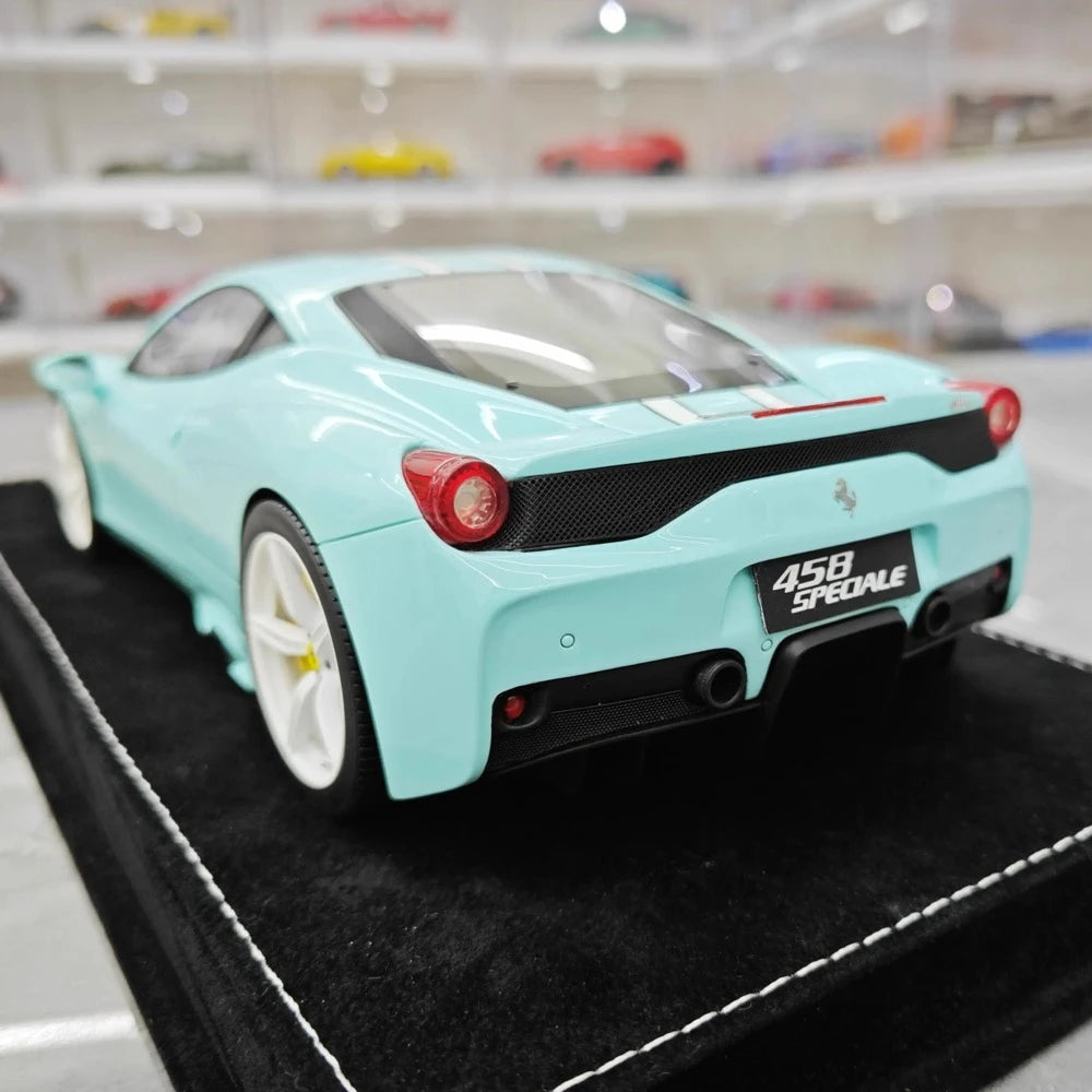 [Henson & Heaven] 1:18 Ferrari 2013 458 Speciale Cyan Model Car Resin