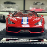 Henson & Heaven Ferrari 2014 458 Speciale Aperta rood blauw wit streep 1:18 – Verzamelbare resin model resin