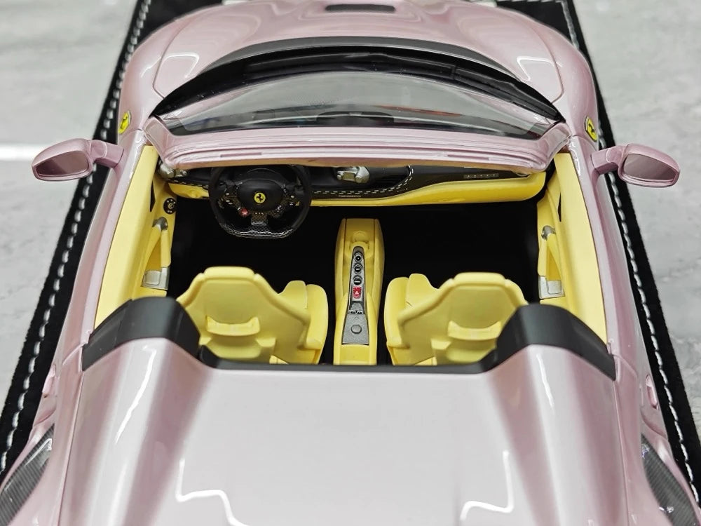 [Henson & Heaven] 1:18 Ferrari 2019 F8 Spider ピンク モデルカー レジン