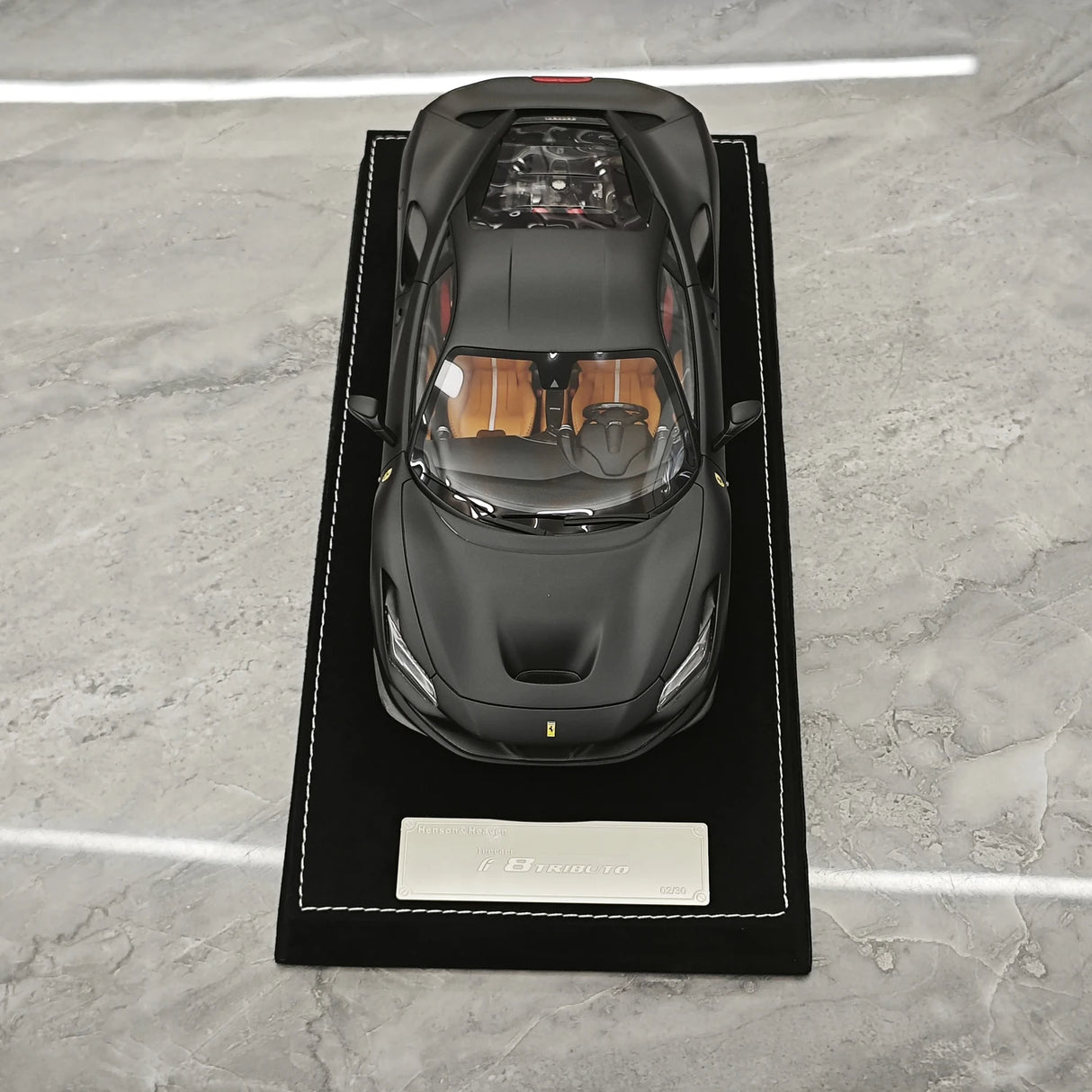 Henson & Heaven Ferrari 2019 F8 Tributo Black 1:18 – Resina modello in resina collezionabile