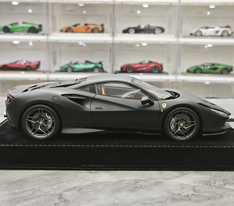 Henson & Heaven Ferrari 2019 F8 Tributo Black 1:18 – Resina modello in resina collezionabile