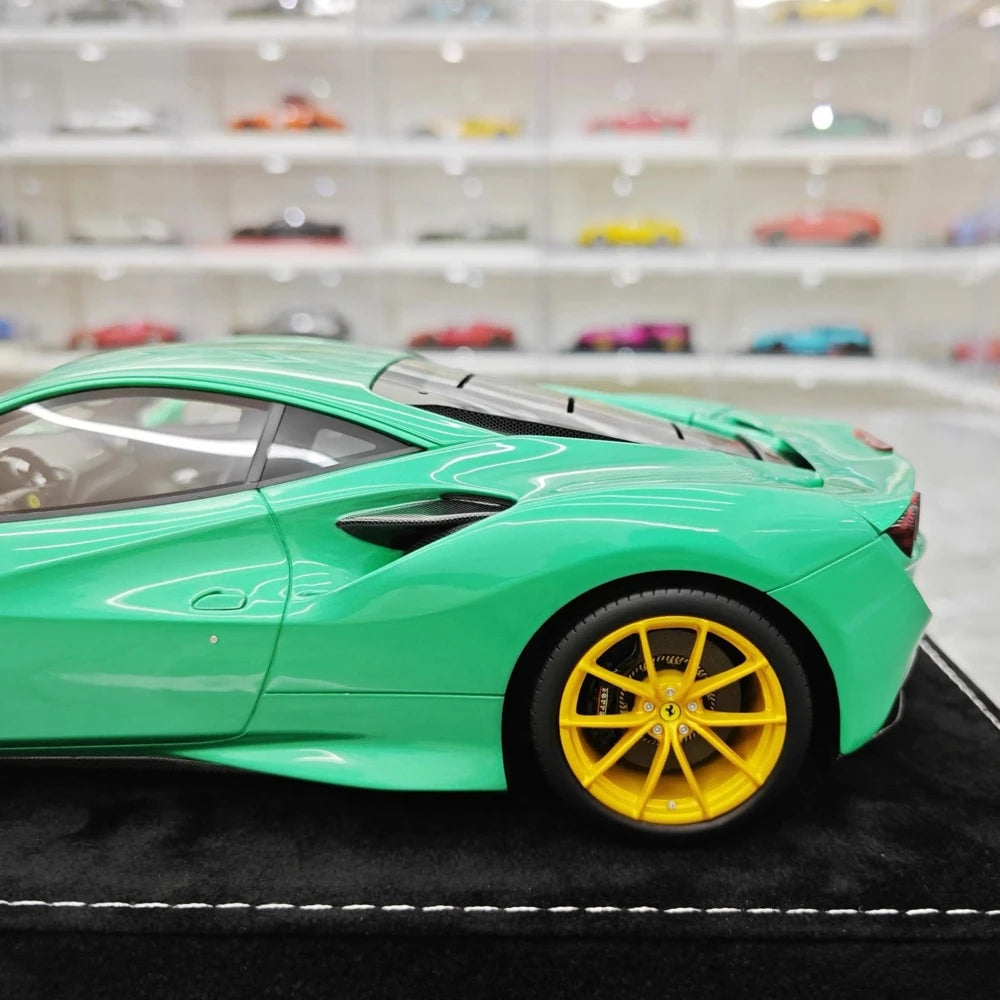 [Henson & Heaven] 1:18 Ferrari 2019 F8 Tributo Green Model Car Resin