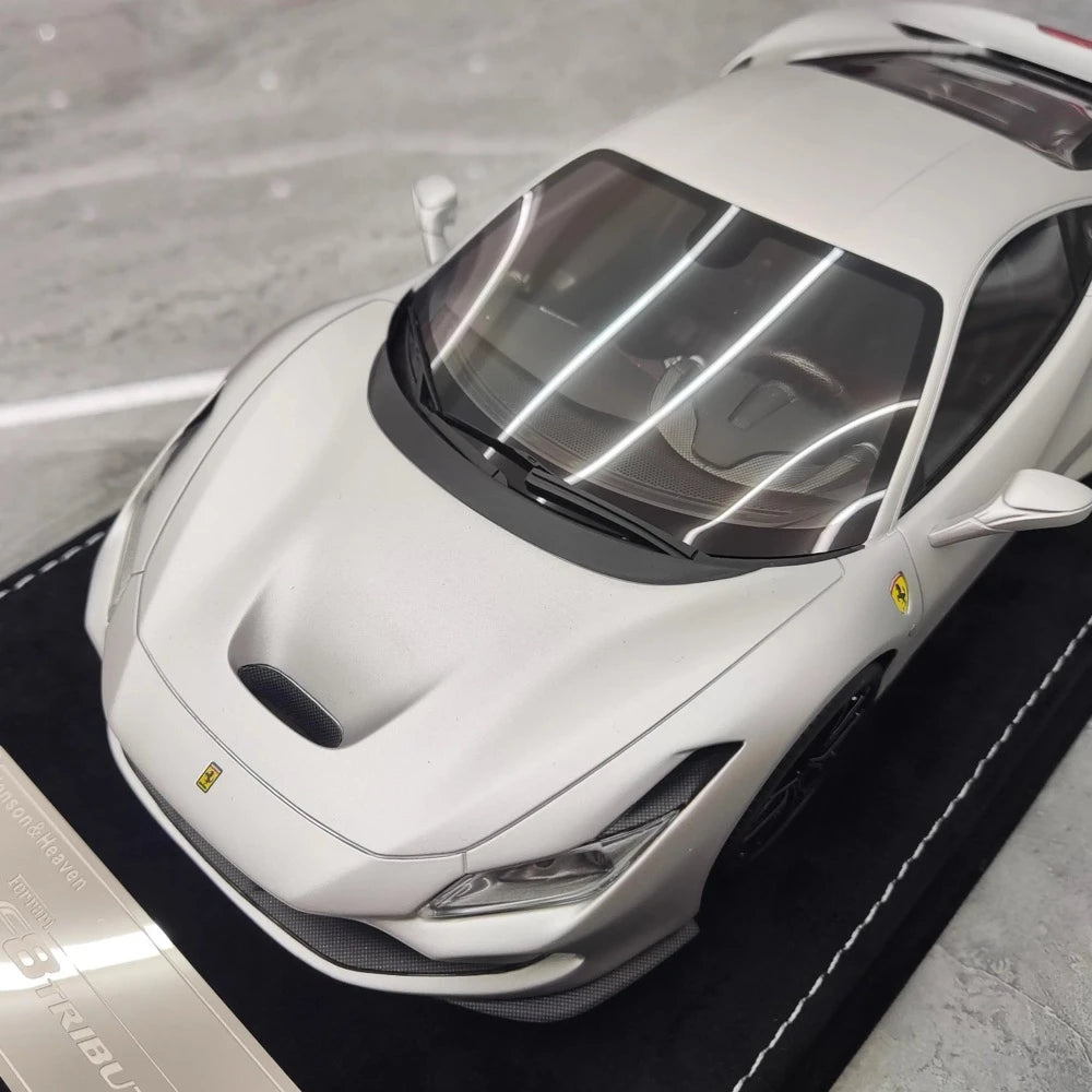 [Henson & Heaven] 1:18 Ferrari 2019 F8 Tributo Silver Model Car Resin