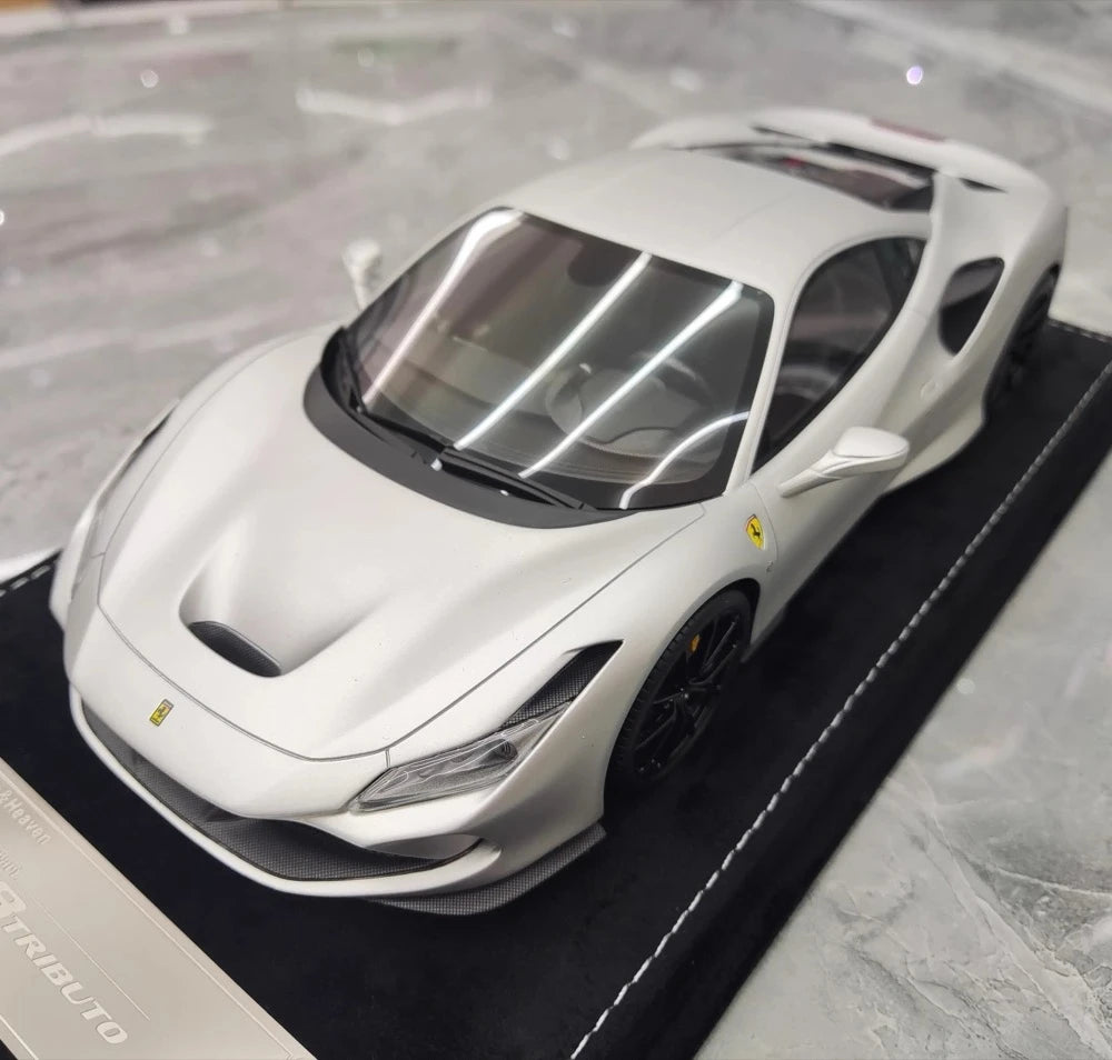 [Henson & Heaven] 1:18 Ferrari 2019 F8 Tributo argent voiture miniature Resin