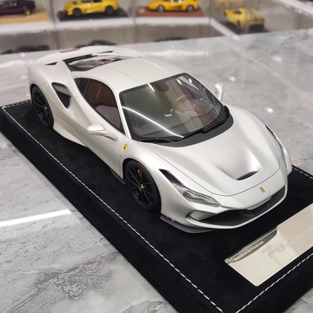 [Henson & Heaven] 1:18 Ferrari 2019 F8 Tributo argent voiture miniature Resin