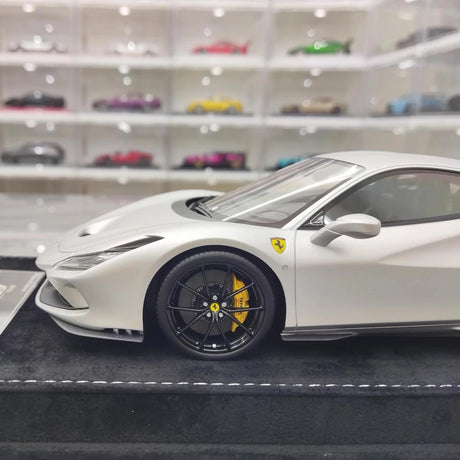 [Henson & Heaven] 1:18 Ferrari 2019 F8 Tributo Silver Model Car Resin