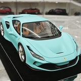 Henson & Heaven Ferrari 2019 F8 Tributo Tiffany Blue 1:18 – Modello in resina collezionabile