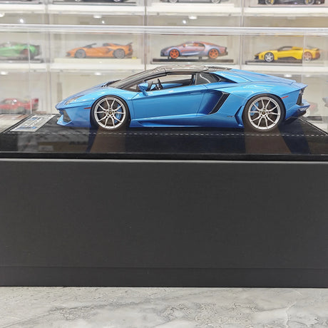 Henson & Heaven Lamborghini 2013 Aventador LP700-4 Roadster Azzurro Thetis 1:18 – Resina modello in resina collezionabile