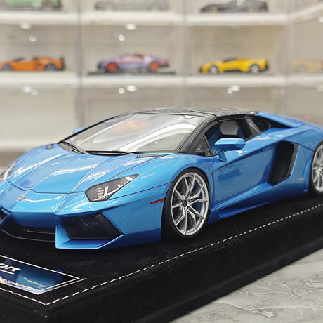 Henson & Heaven Lamborghini 2013 Aventador LP700-4 Roadster Azzurro Thetis 1:18 – Resina modello in resina collezionabile