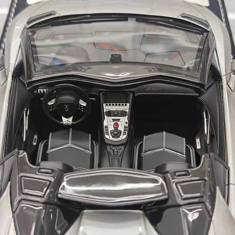 Henson & Heaven Lamborghini 2013 Aventador LP700-4 Roadster Grigio Metalluro 1:18 – Resina da collezione per modelli in resina