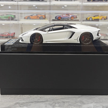 Henson & Heaven Lamborghini 2013 Aventador LP700-4 Roadster Pearl White 1:18 – Resina modello in resina collezionabile