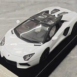 Henson & Heaven Lamborghini 2013 Aventador LP700-4 Roadster Pearl White 1:18 – Collectible Resin Model Resin