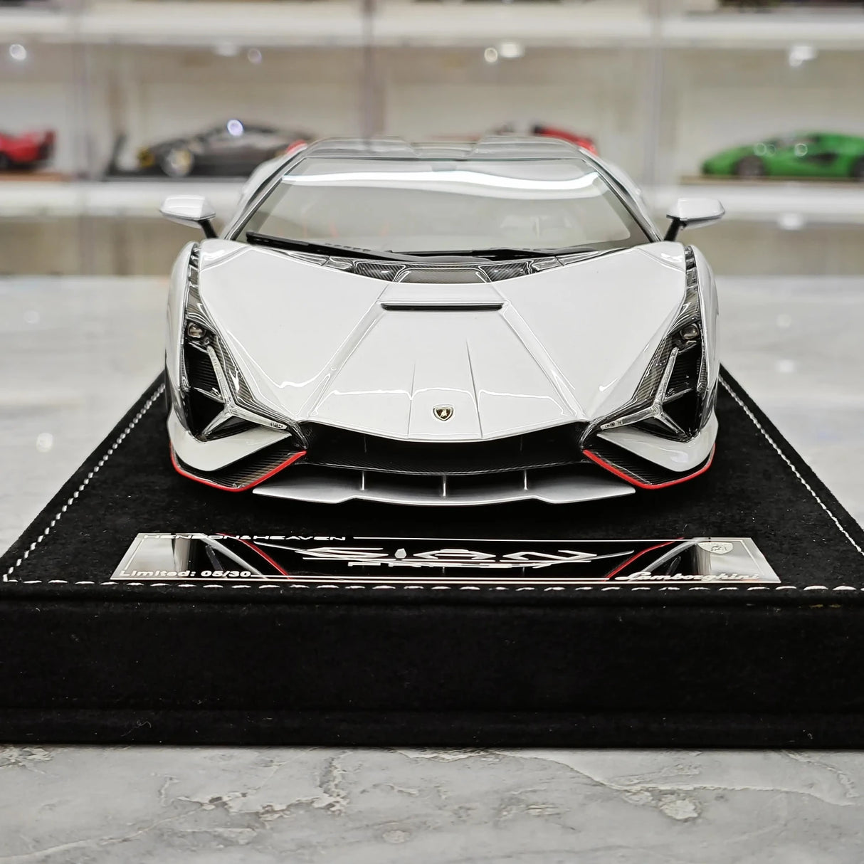 Henson & Heaven Lamborghini 2019 Sian FKP 37 Argento 1:18 – Modello in resina da collezione